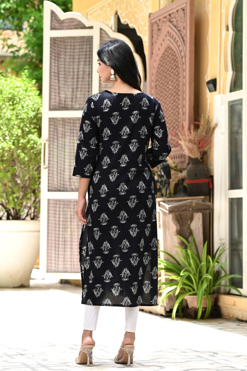 Buy online Notch Neck Floral Print Straight Kurti from Kurta Kurtis for  Women by Janasya for ₹479 at 82% off | 2024 Limeroad.com