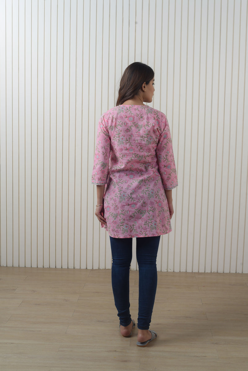 Madhuvan Pink booti Cotton Short Kurti 4