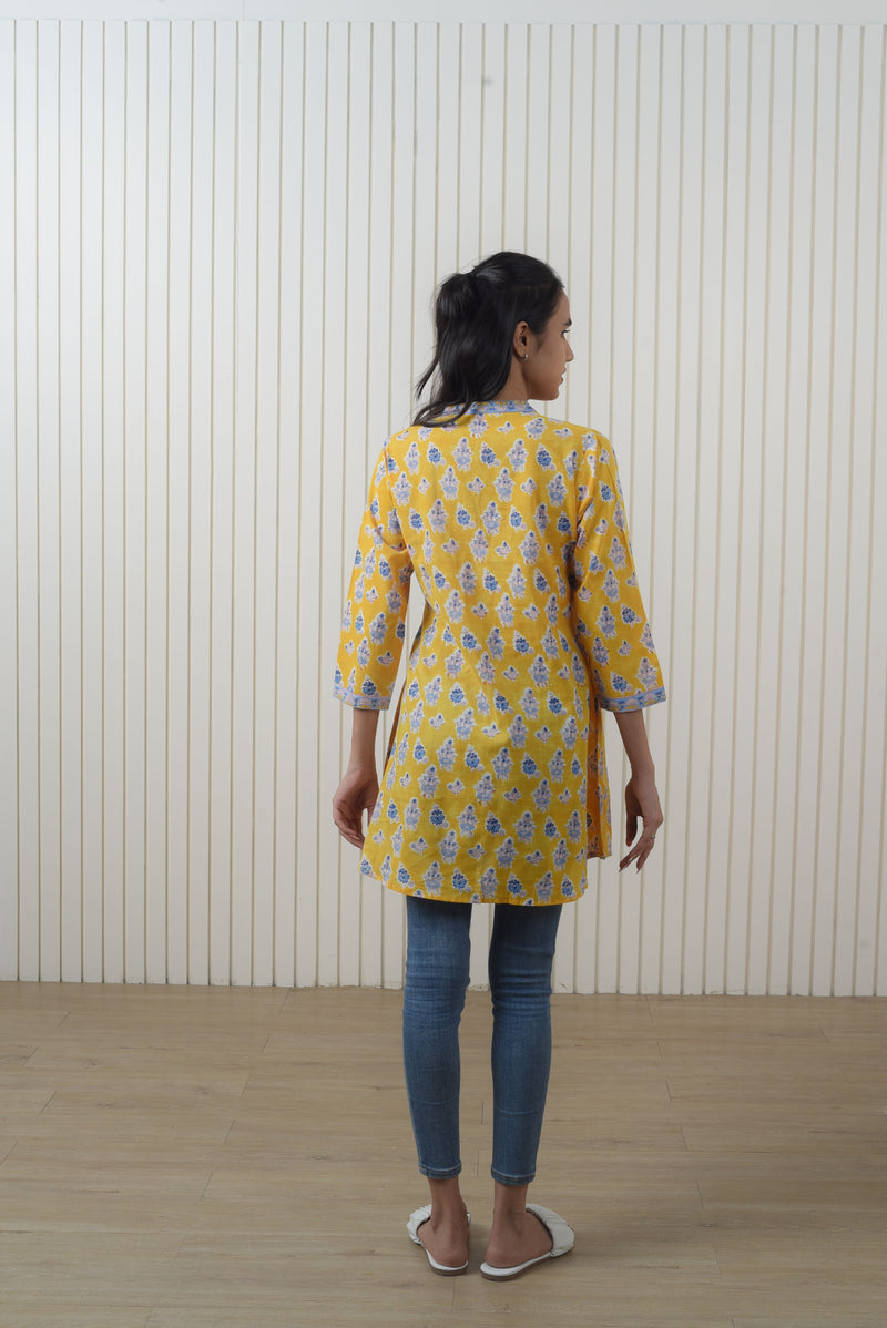 Madhuvan Yellow booti Cotton Short Kurti 3