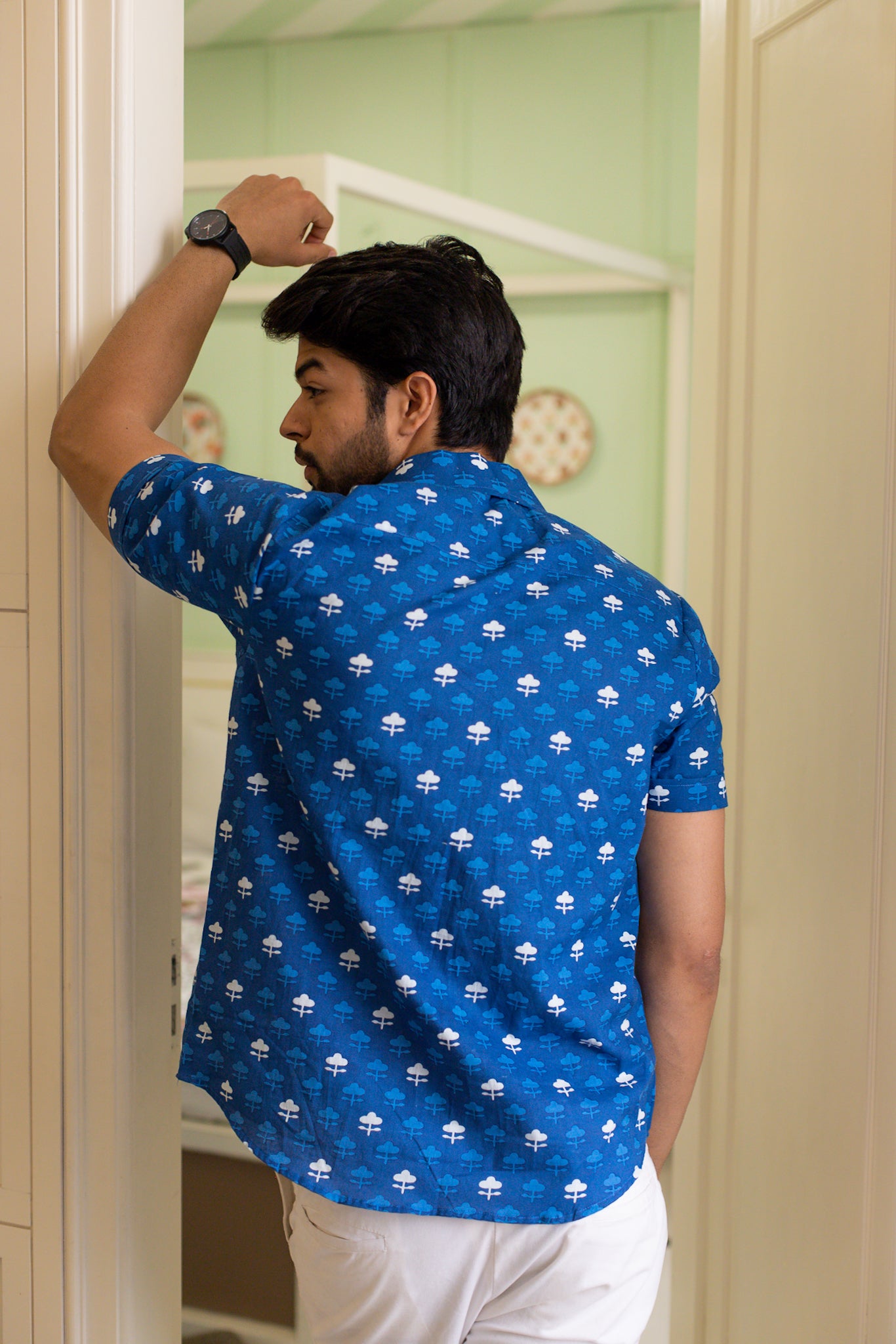 Indigo Men's Shirt Regular Fit With White Motifs 3