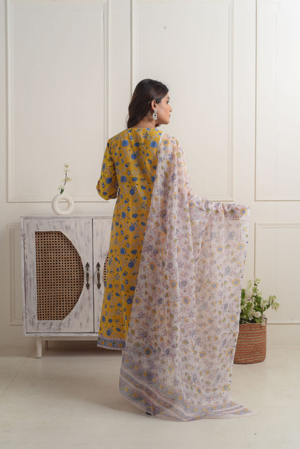 Madhuvan Yellow cotton Kurta Set of 3 1