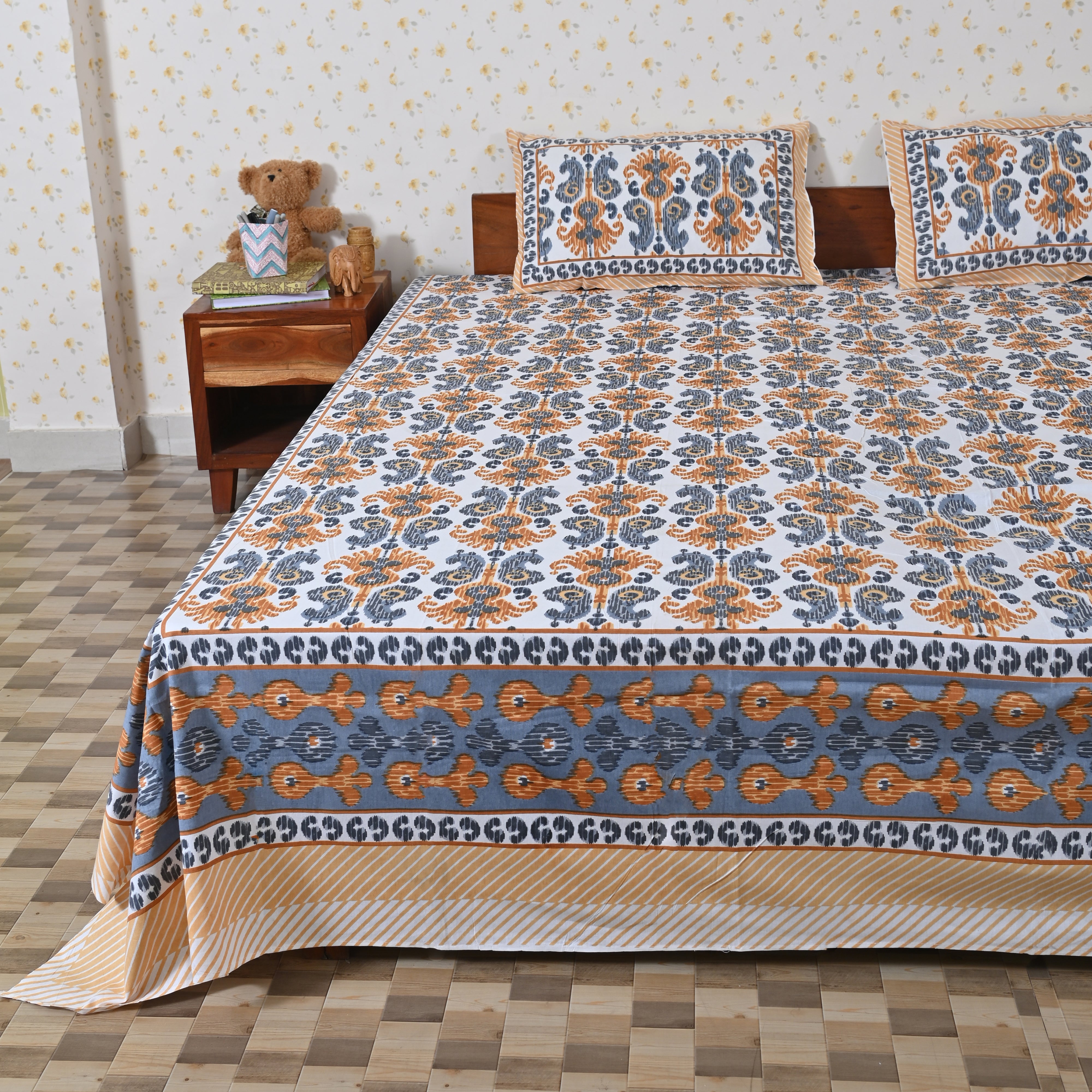 Cotton Jumbo King Size Bedsheet | Yellow Trellis