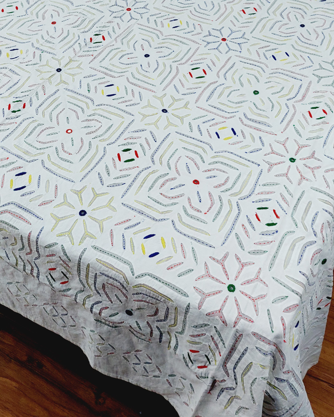 Cotton White Orcandi Applique Work Bed Cover