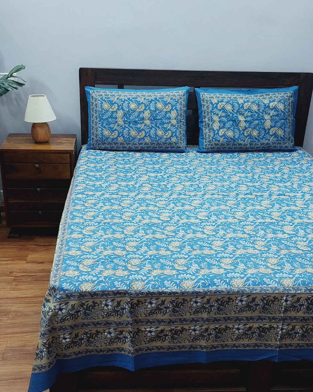 Cotton Double Bedsheet Blue Floral Jaal Print