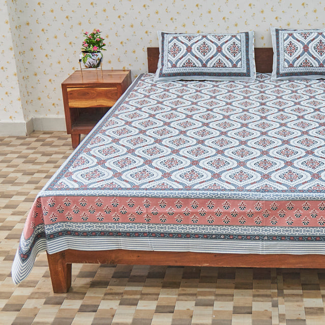 Cotton Long Bel White Lava Maroon Queen Size Bedsheet