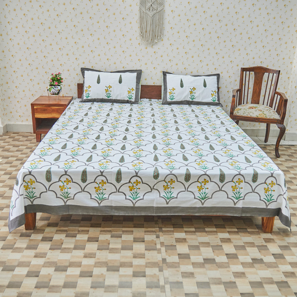 Cotton Long Bel Grey-Green White Block Print Queen Size Bedsheet