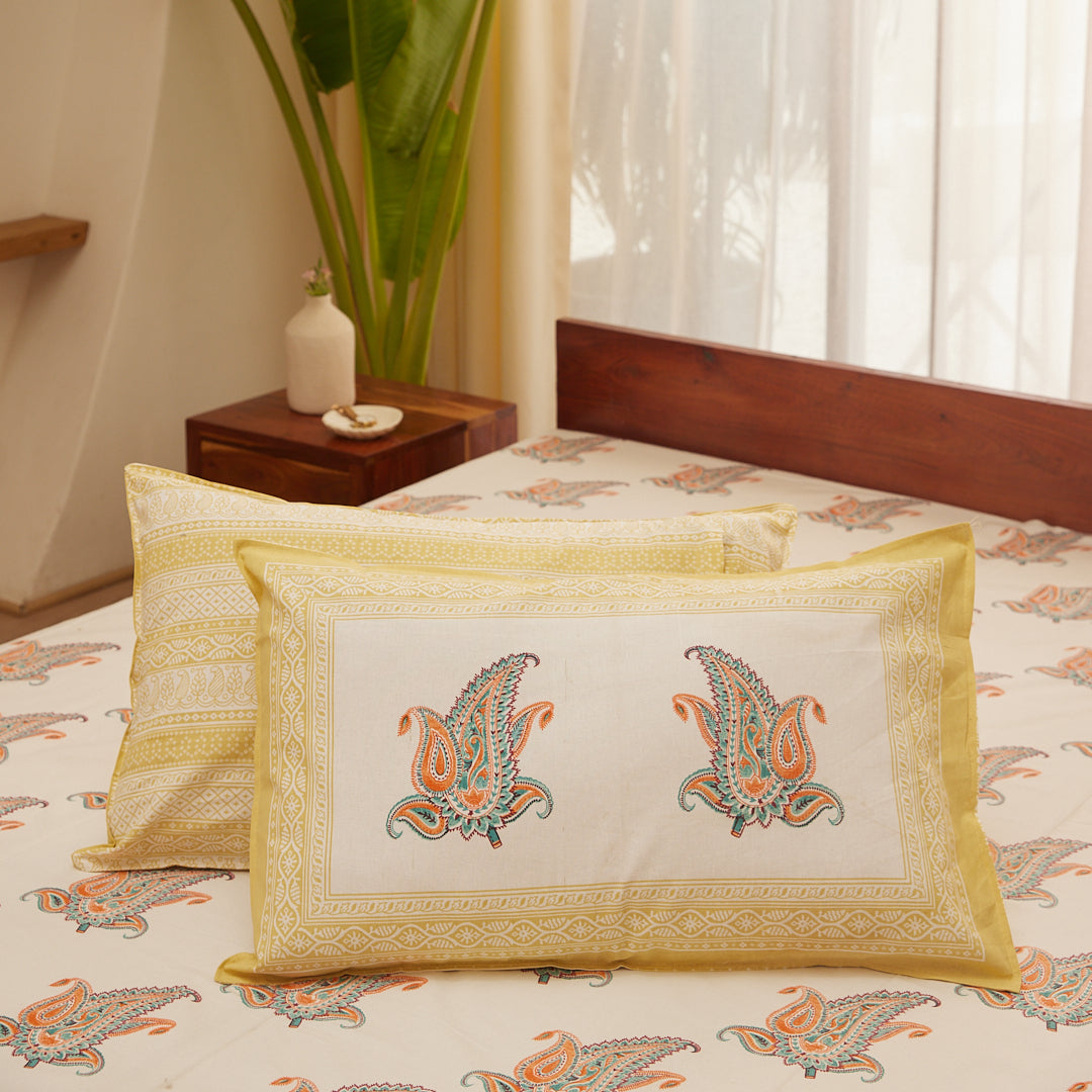 Cotton Orange Paisley King Size Bedsheet