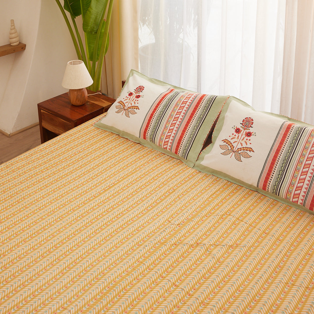 Cotton White-Orange Geometric King Size Bedsheet