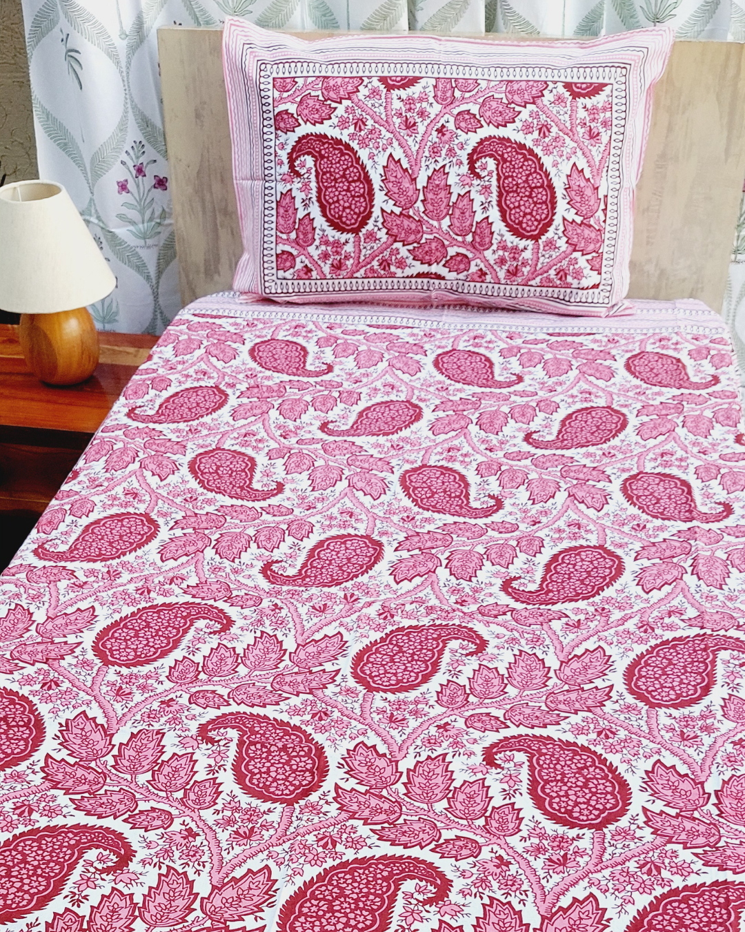 Cotton Single Bedsheet-Pink Paisley Floral Jaal