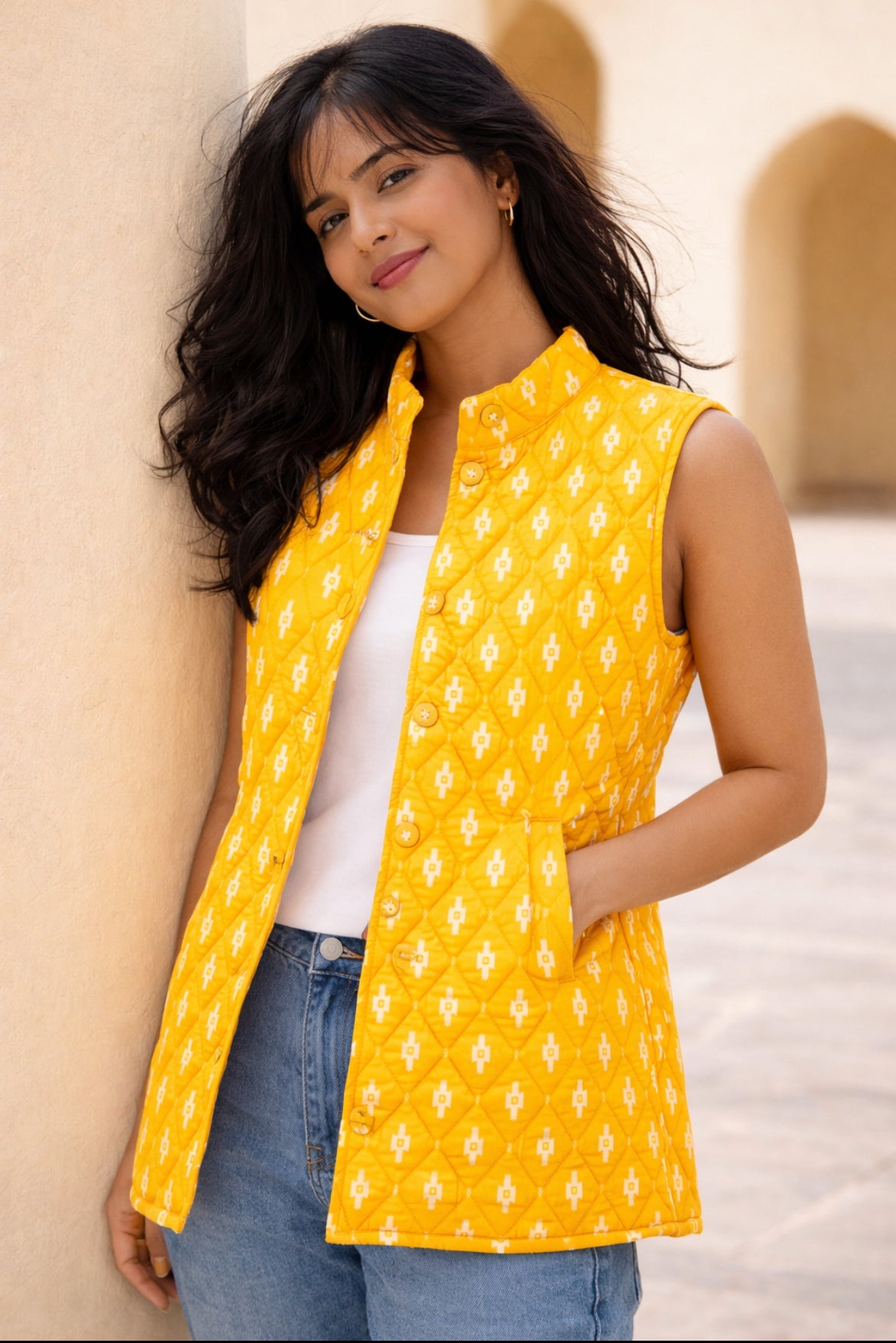 Cotton Women's Quilted Yellow-White Geometric Sleevless Jacket
