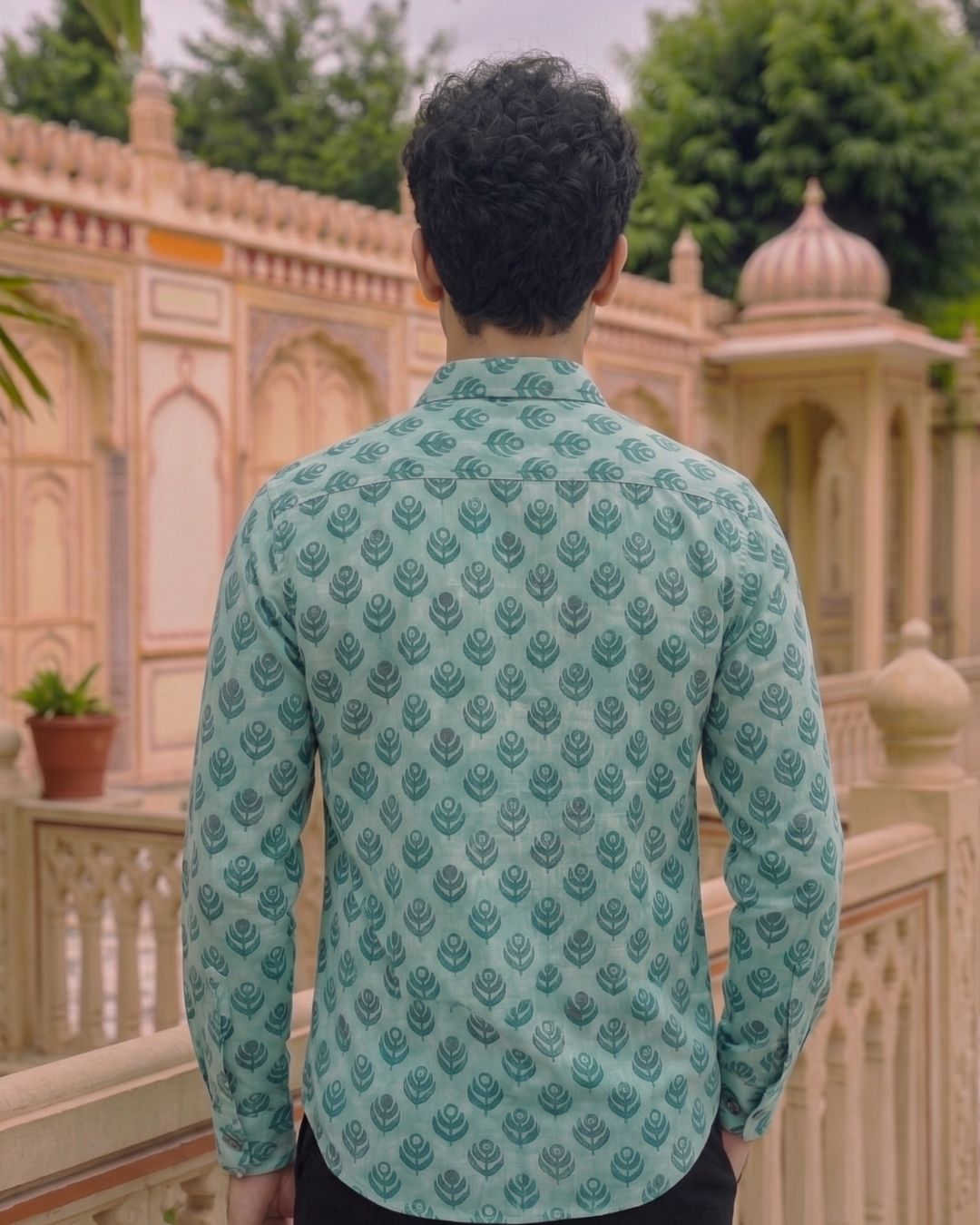 Cotton Men's Pastel Green  Leaf Motif Buti  Full Sleeves Shirt