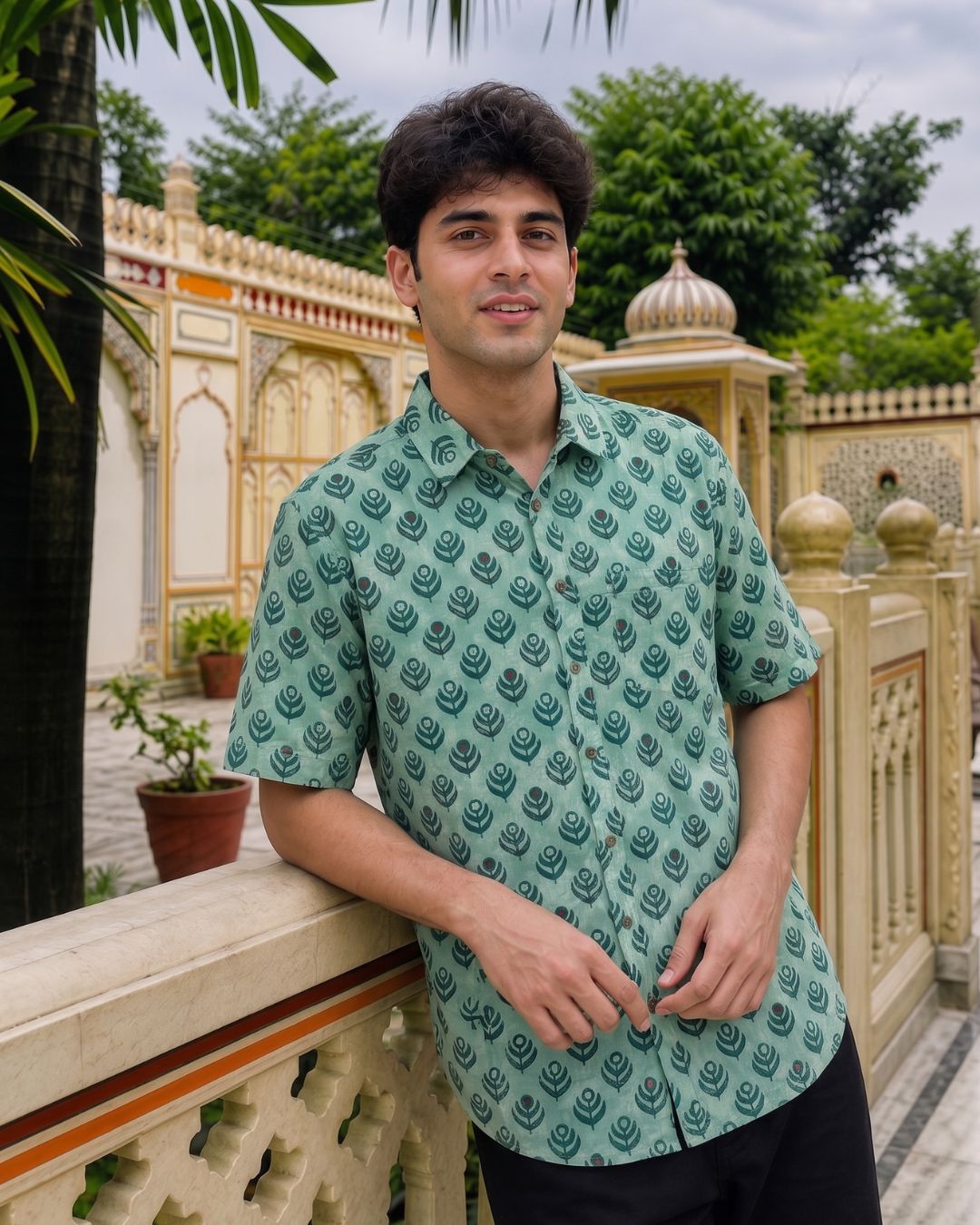 Cotton Men's Pastel Green  Leaf Motif Buti  Half Sleeves Shirt