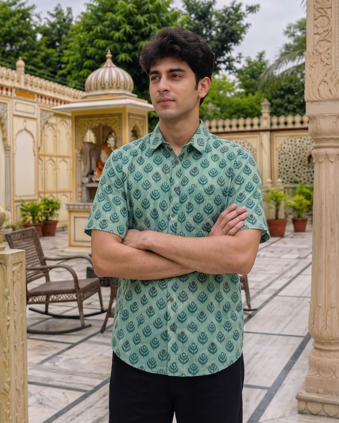 Cotton Men's Pastel Green  Leaf Motif Buti  Half Sleeves Shirt