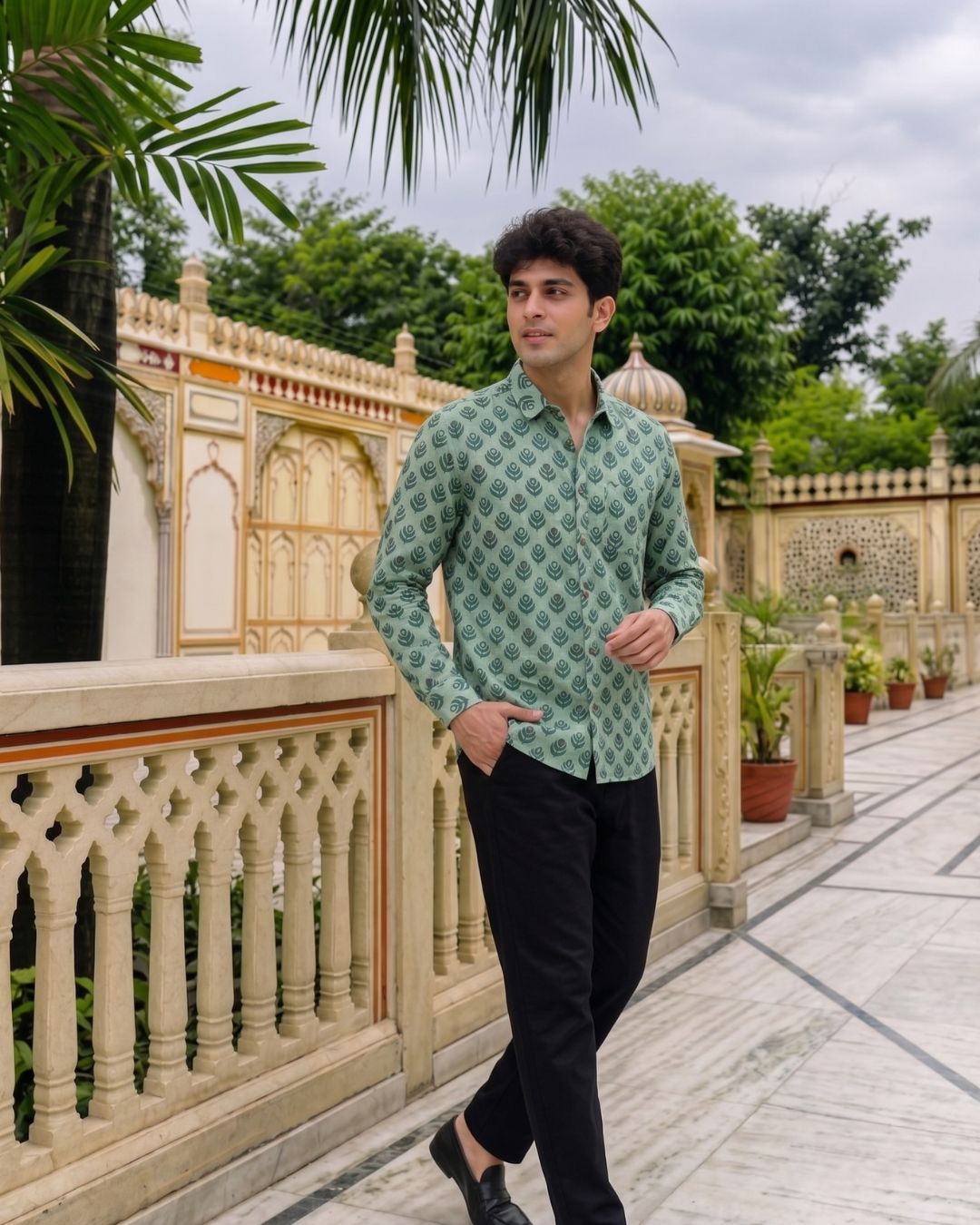 Cotton Men's Pastel Green  Leaf Motif Buti  Full Sleeves Shirt