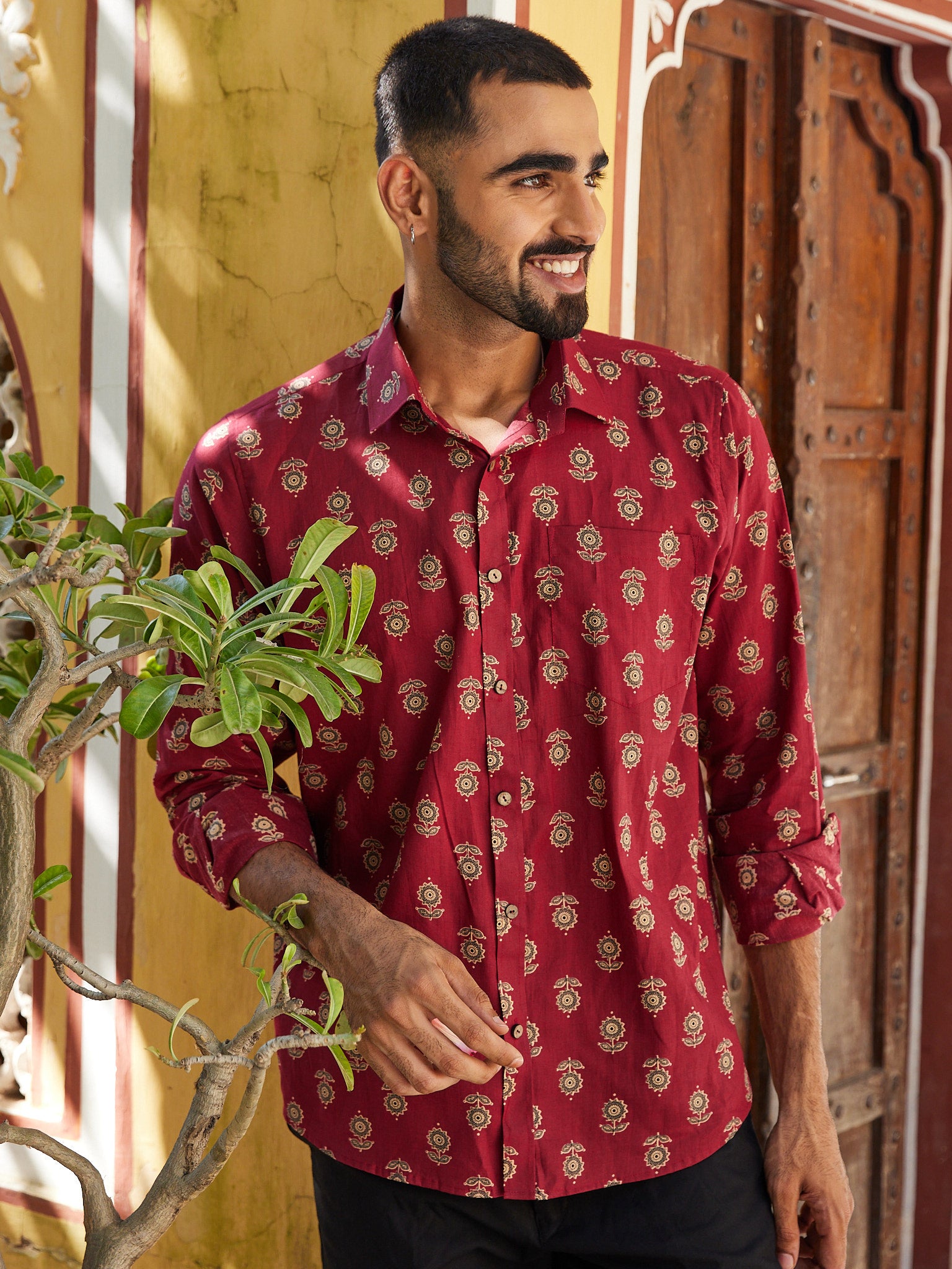 Cotton Red-Cream Floral Men's Fullsleeves Shirt