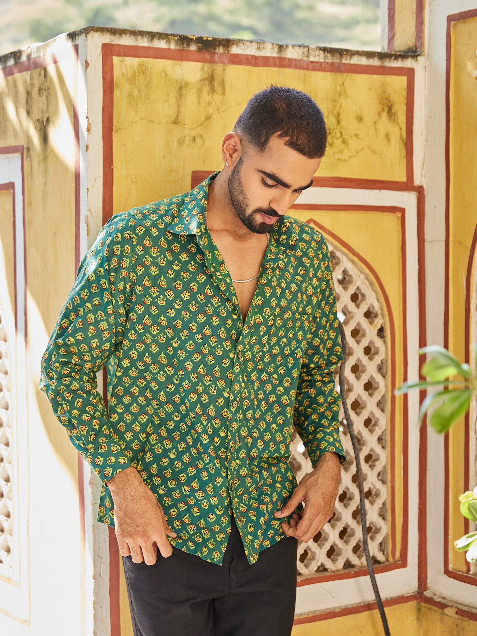 Cotton Men's Green-Mustard Floral Fullsleeves Shirt