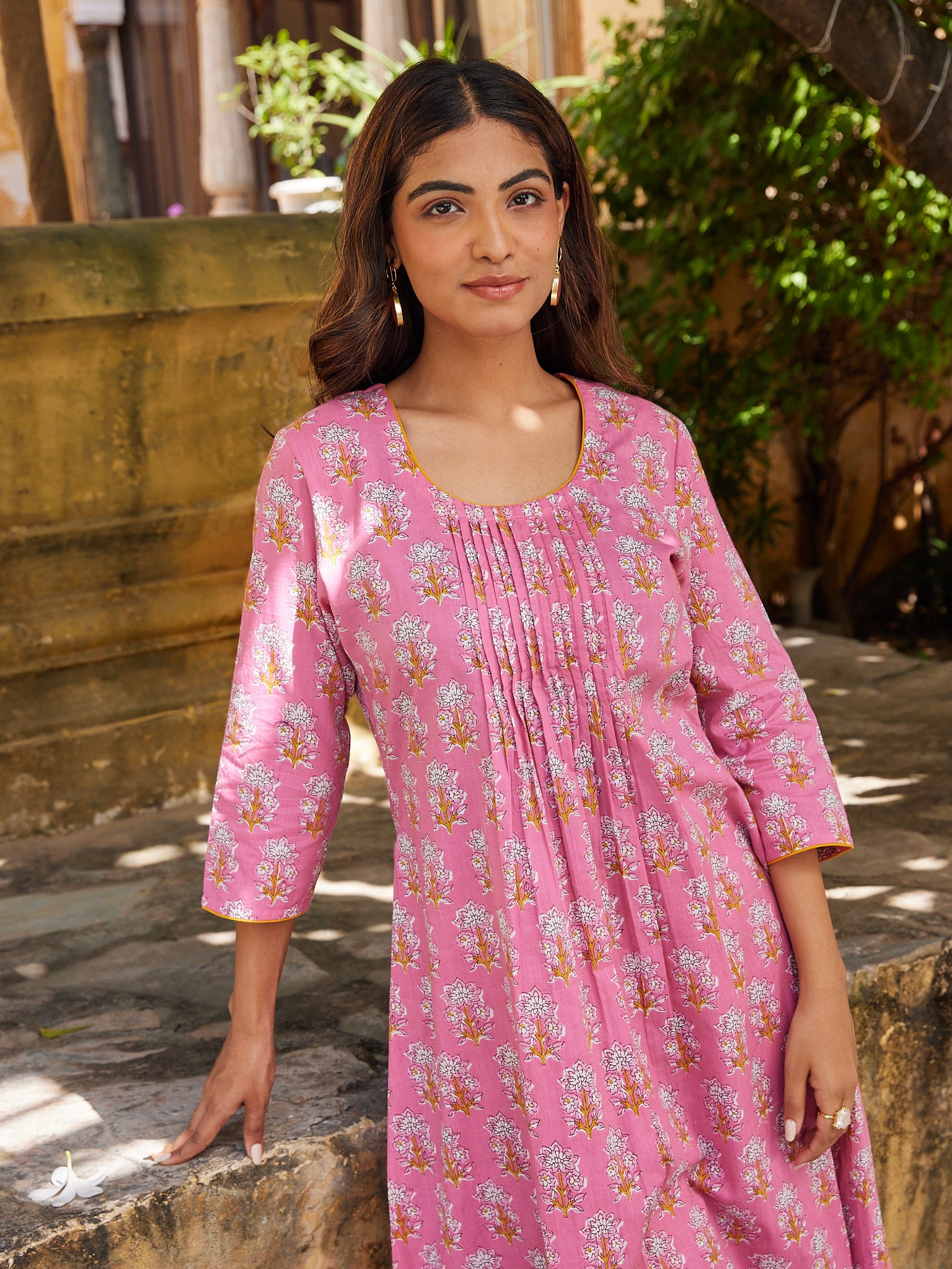Cotton Women's Pink Floral Long kurti