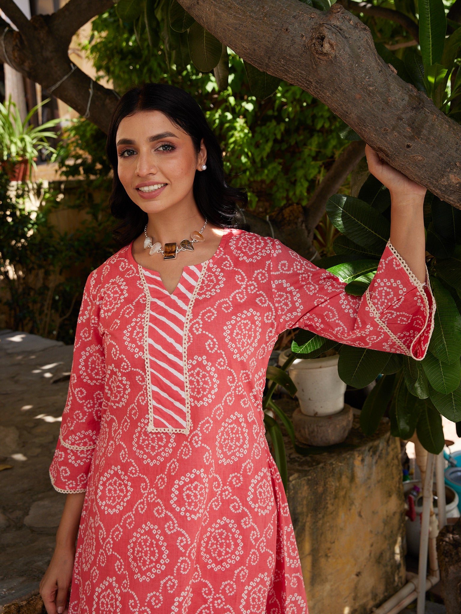 Cotton Women's Peach-White Bandhani Long kurti