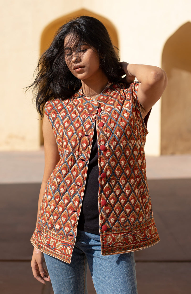 Zarozi Quilted Sleeveless Jacket